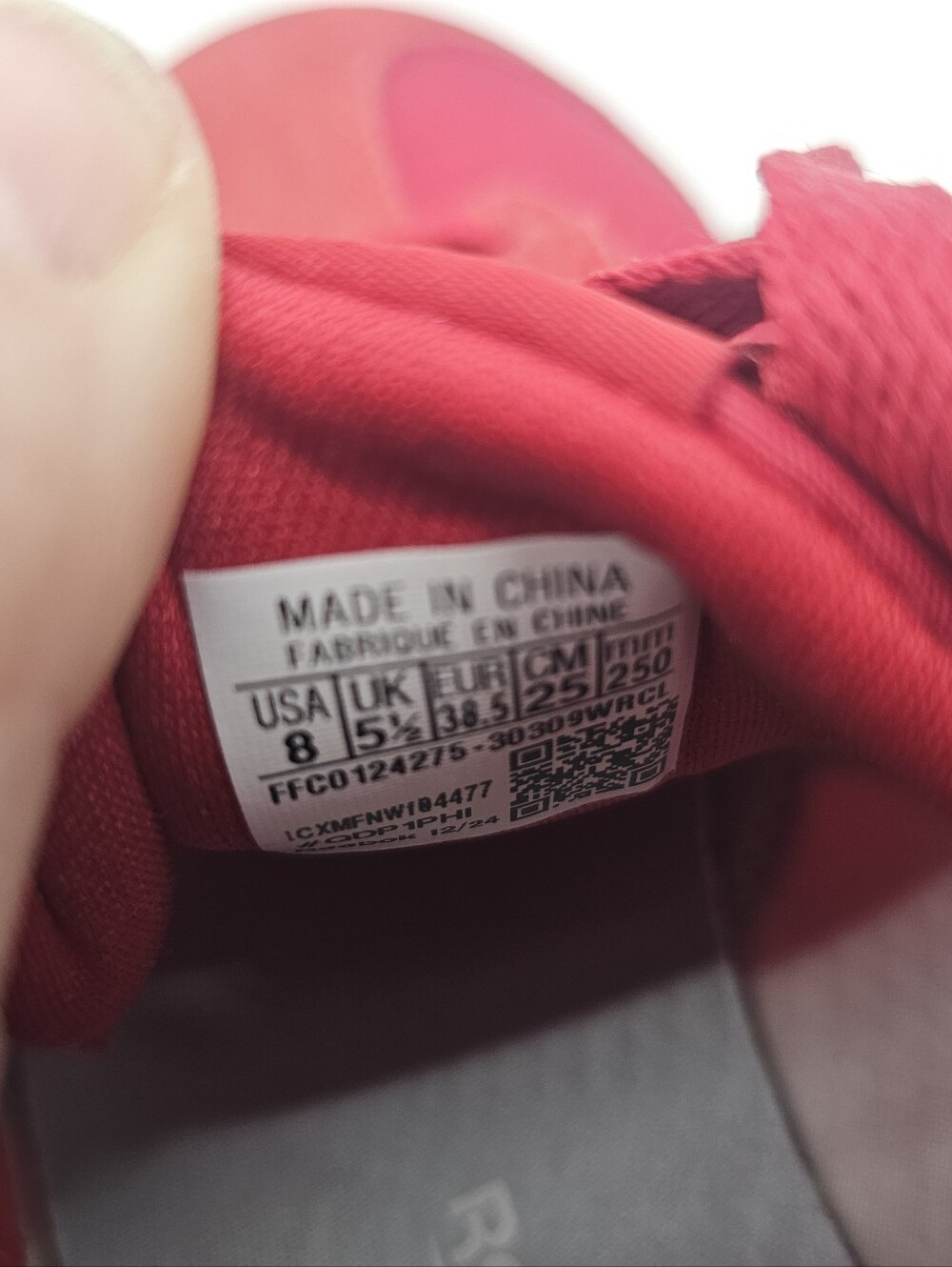 Reebok Classic Red & White Sneakers Sz 8 - Picture 6 of 7